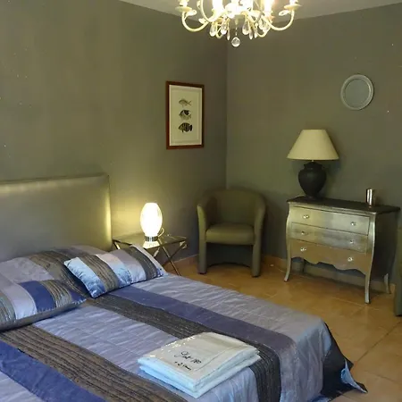 Ferienhaus Les Jasmins 8 Pers Piscine Commune Calme Et Confort Saint-Gilles (Gard)